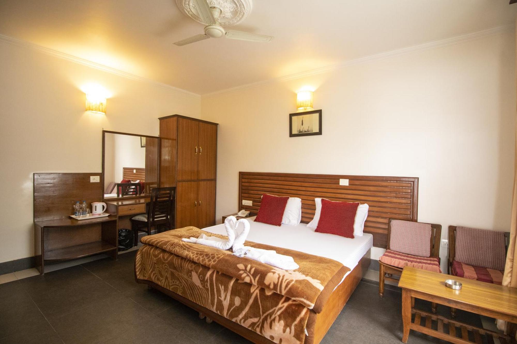 Wow Stayz2 Hotel The Lodge Dharamshala Dış mekan fotoğraf