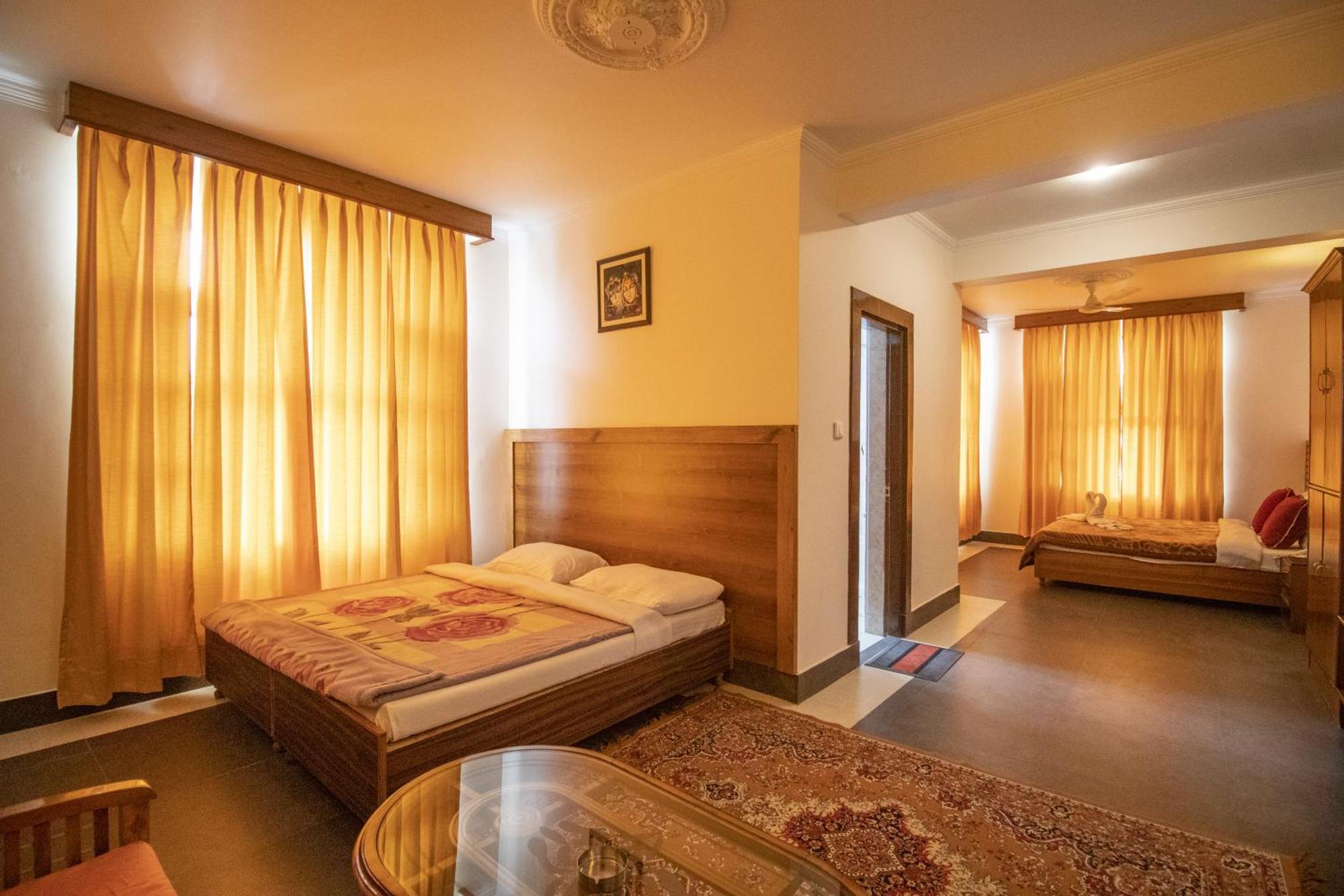 Wow Stayz2 Hotel The Lodge Dharamshala Dış mekan fotoğraf