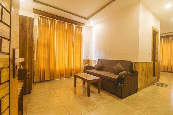 Wow Stayz2 Hotel The Lodge Dharamshala Dış mekan fotoğraf