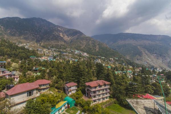 Wow Stayz2 Hotel The Lodge Dharamshala Dış mekan fotoğraf