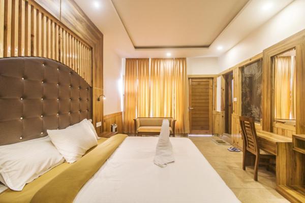 Wow Stayz2 Hotel The Lodge Dharamshala Dış mekan fotoğraf