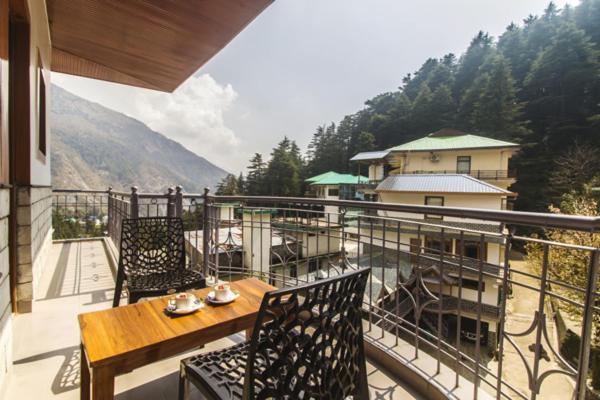 Wow Stayz2 Hotel The Lodge Dharamshala Dış mekan fotoğraf