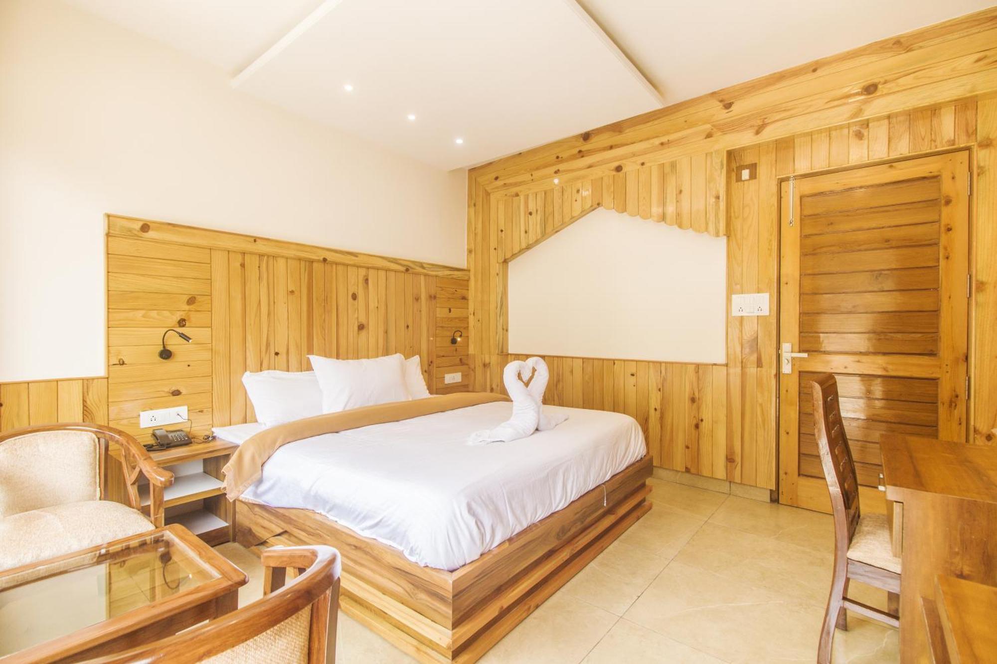 Wow Stayz2 Hotel The Lodge Dharamshala Dış mekan fotoğraf