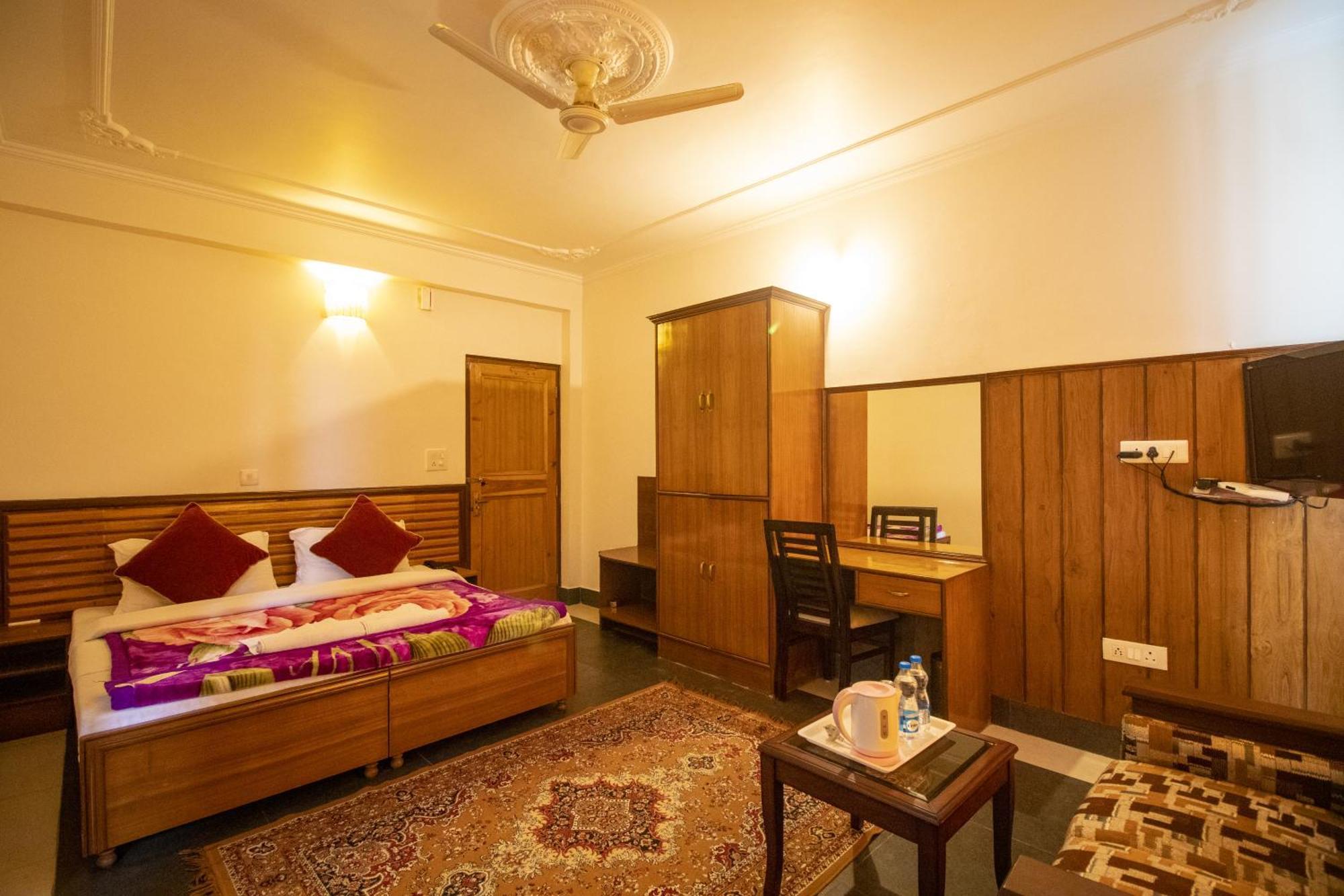Wow Stayz2 Hotel The Lodge Dharamshala Dış mekan fotoğraf