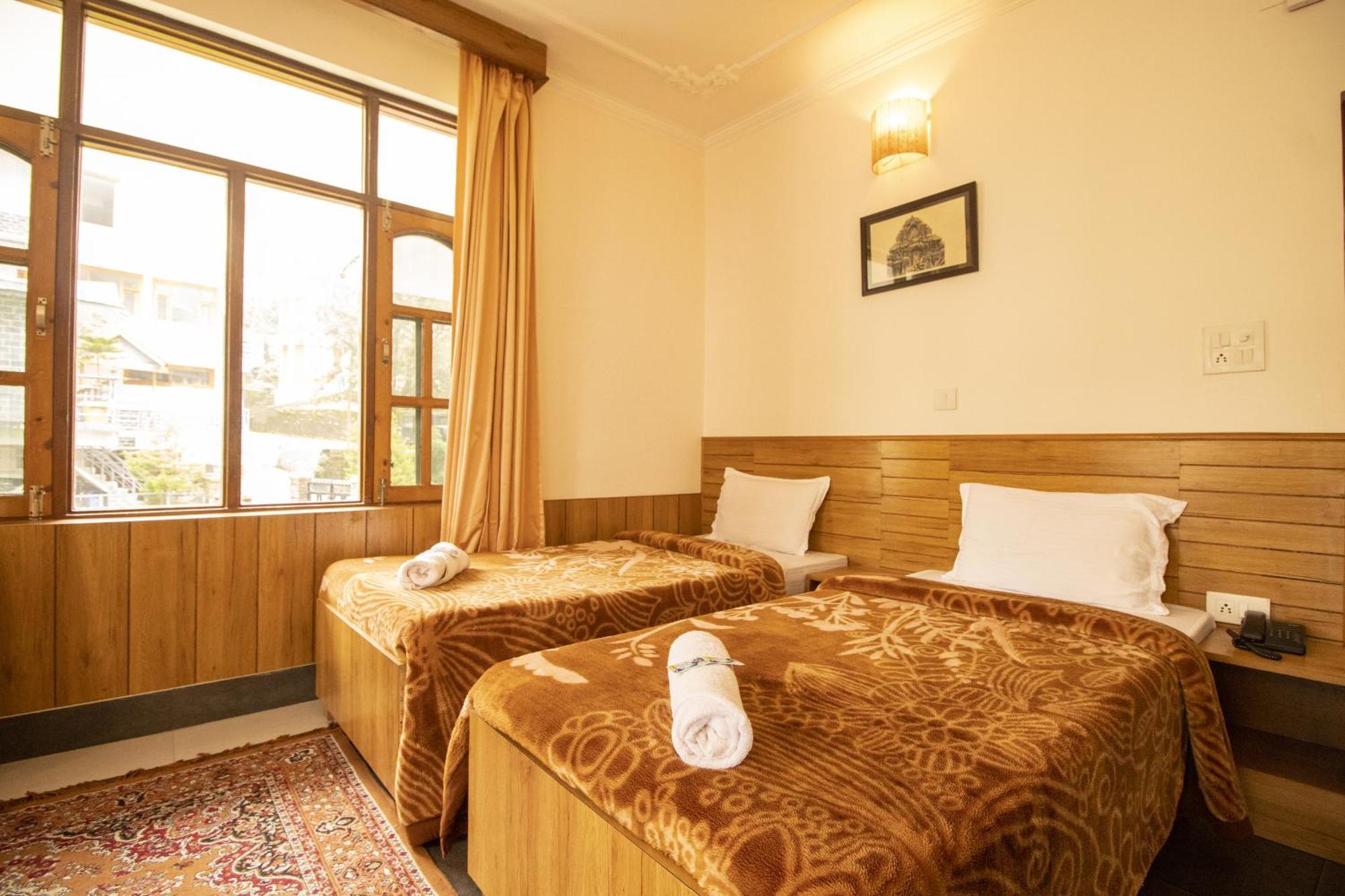 Wow Stayz2 Hotel The Lodge Dharamshala Dış mekan fotoğraf